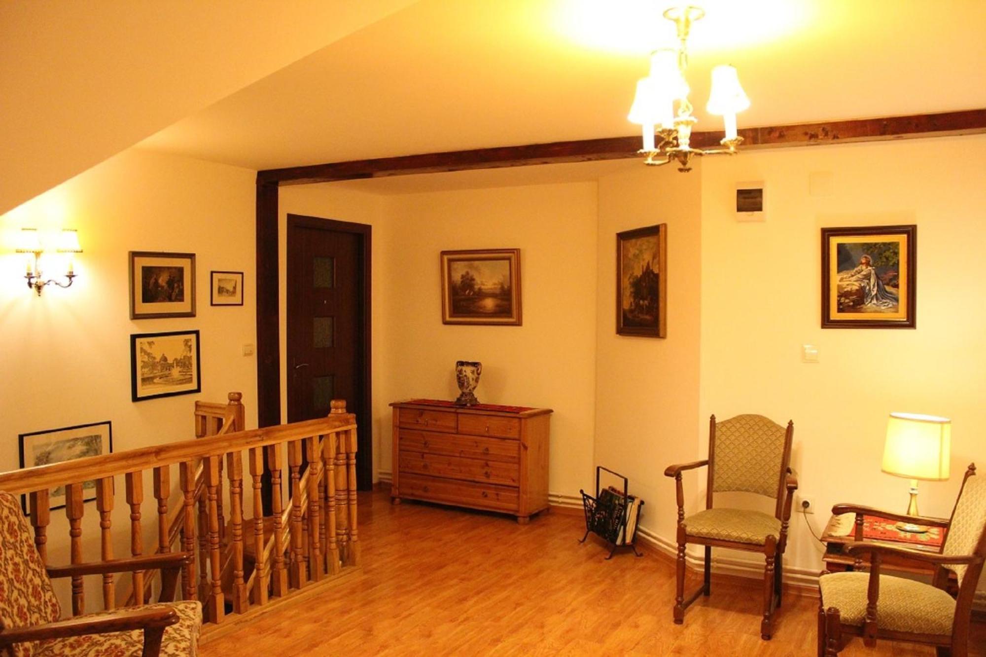 Pensiunea Casa Noastra Baia de Fier Exteriör bild